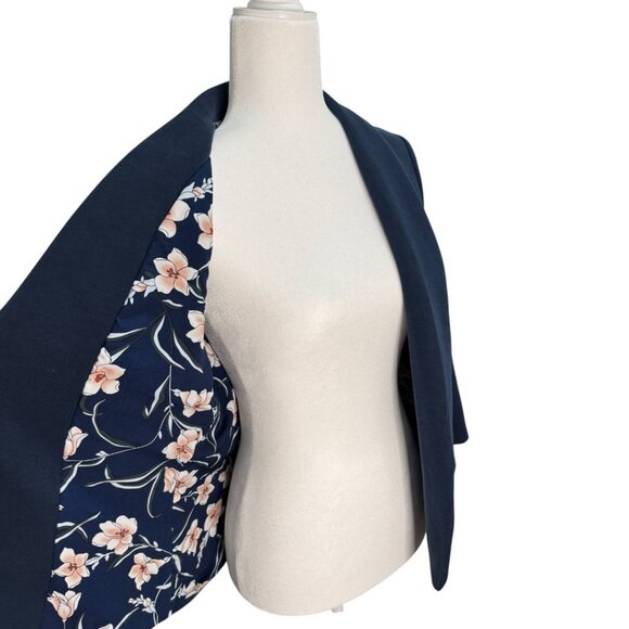 Skies are Blue Hannah Modal Scuba Blazer EUC | Medium | 3/4 Sleeve Navy Blue - Picture 7 of 8